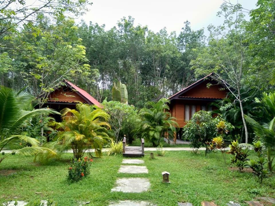 Najjamee Bungalows Ko Yao Noi Exterior photo